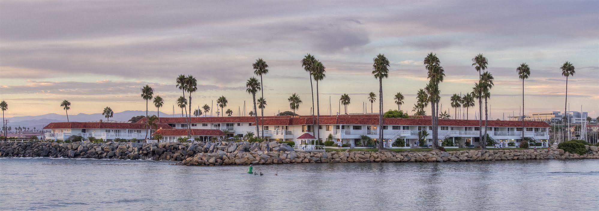 Oceanside Marina Suites - A Waterfront Hotel Dış mekan fotoğraf